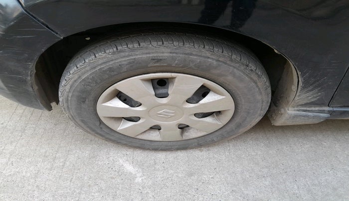 2010 Maruti A Star VXI, Petrol, Manual, 1,50,057 km, tyre