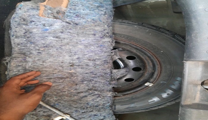 2010 Maruti A Star VXI, Petrol, Manual, 1,50,057 km, tyre