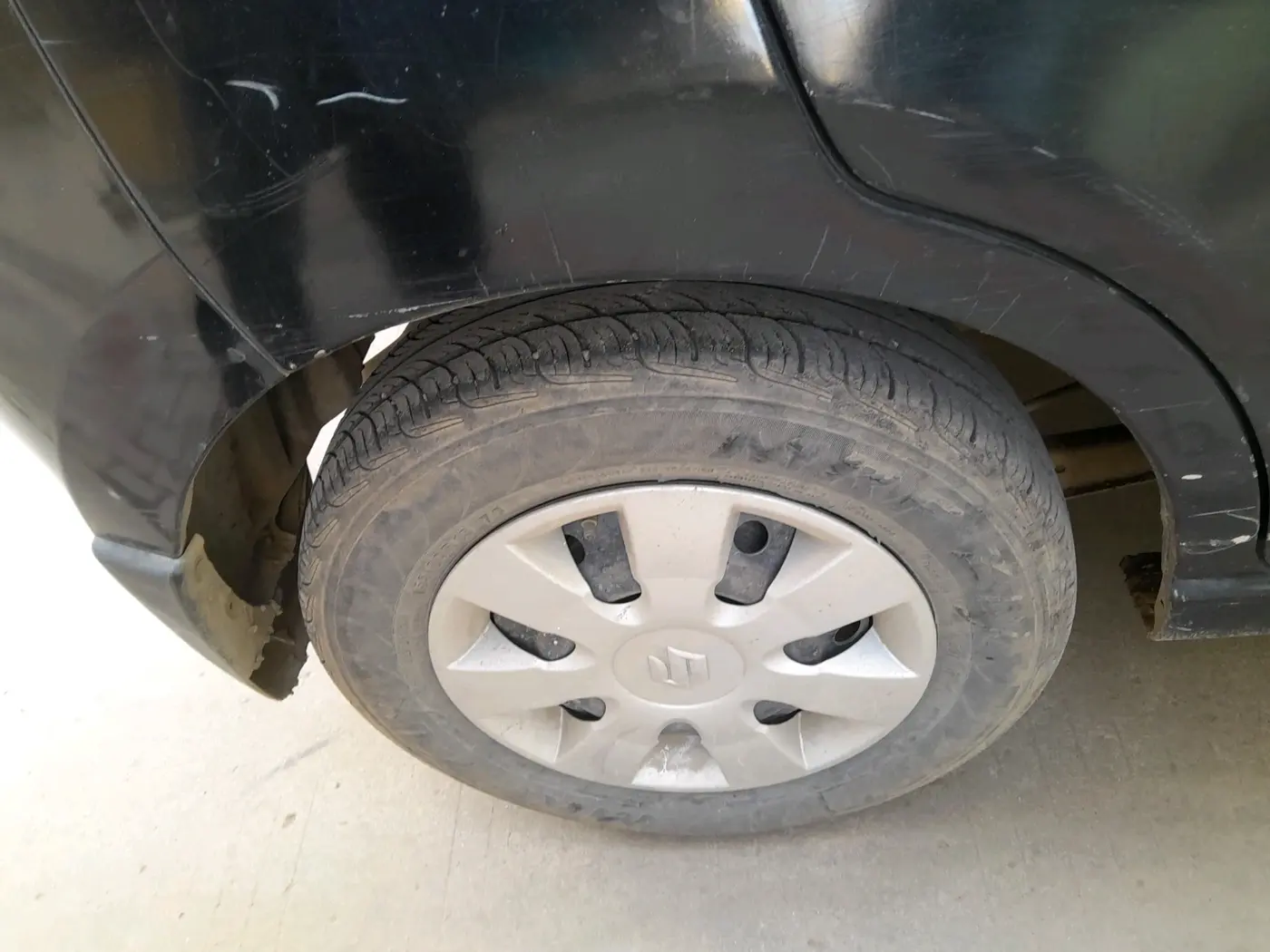 2010 Maruti A Star VXI, Petrol, Manual, 1,50,057 km, tyre