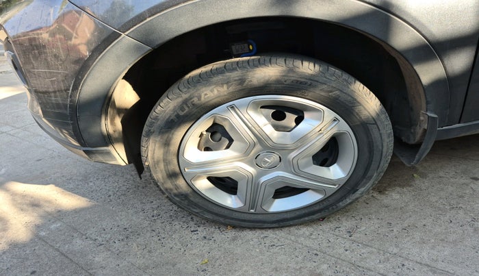 2022 Tata NEXON XM SUNROOF PETROL, Petrol, Manual, 53,271 km, tyre