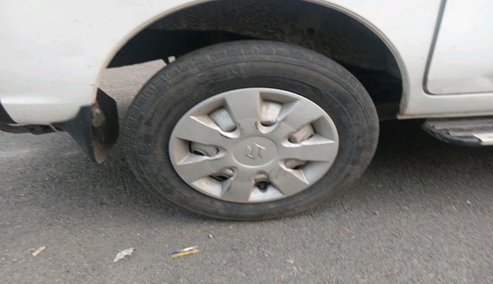 2019 Maruti Eeco 5 STR WITH A/C+HTR, Petrol, Manual, 28,204 km, tyre