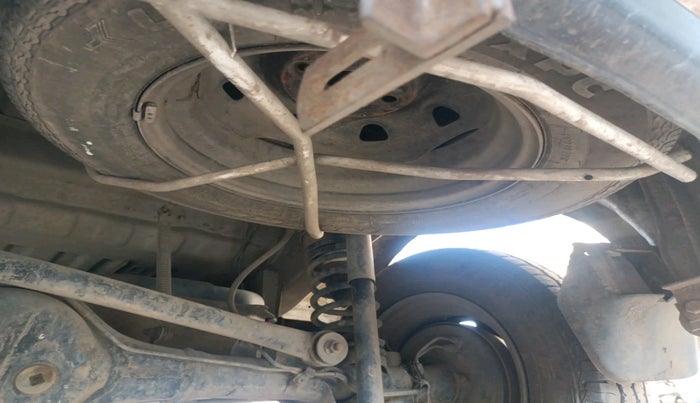 2018 Maruti Eeco 5 STR WITH A/C+HTR, Petrol, Manual, 1,09,120 km, tyre