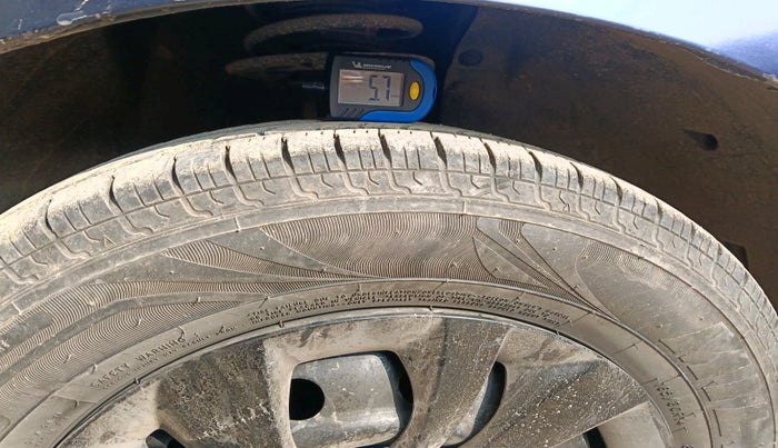 2018 Maruti Swift VDI, Diesel, Manual, 95,427 km, tyre