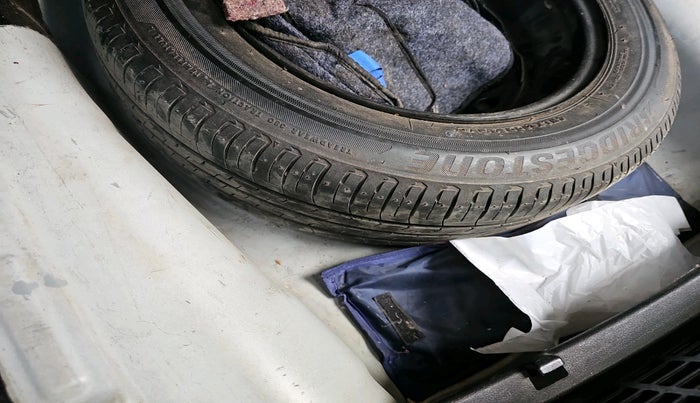 2017 Hyundai Verna 1.6 VTVT SX, Petrol, Manual, 86,126 km, tyre