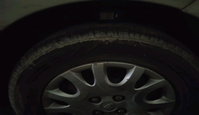 2011 Hyundai i20 MAGNA 1.2, Petrol, Manual, 1,88,723 km, tyre