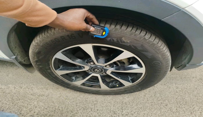 2020 Tata NEXON XZA PLUS PETROL, Petrol, Automatic, 44,078 km, tyre