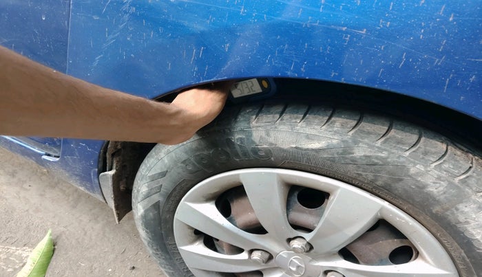 2013 Hyundai Eon MAGNA +, Petrol, Manual, 89,417 km, tyre