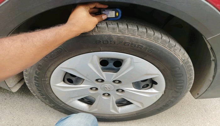 2015 Hyundai Creta BASE 1.4 DIESEL, Diesel, Manual, 1,14,687 km, tyre