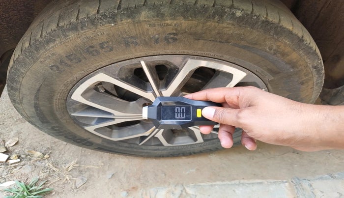 2021 Renault Duster RXZ 1.5 PETROL MT, Petrol, Manual, 55,056 km, tyre