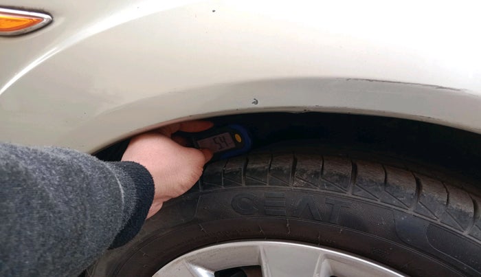 2013 Ford Figo ZXI 1.2 PETROL, Petrol, Manual, 55,745 km, tyre