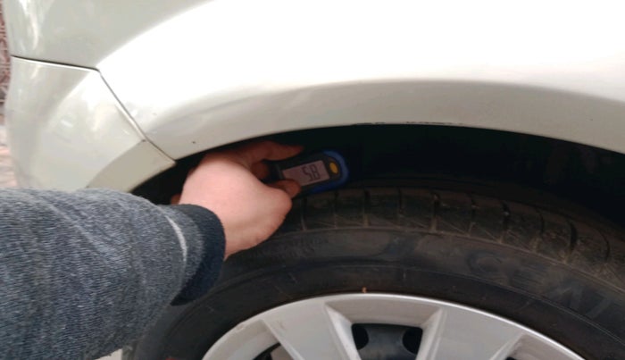 2013 Ford Figo ZXI 1.2 PETROL, Petrol, Manual, 55,745 km, tyre