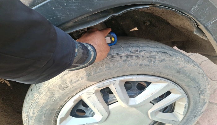 2018 Maruti Vitara Brezza VDI, Diesel, Manual, 1,36,142 km, tyre