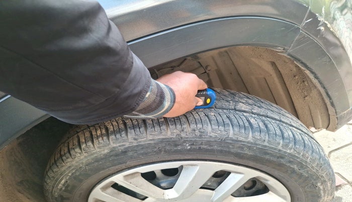 2018 Maruti Vitara Brezza VDI, Diesel, Manual, 1,36,142 km, tyre