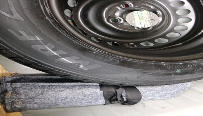 2022 Honda Amaze 1.2L I-VTEC VX CVT, Petrol, Automatic, 35,500 km, tyre