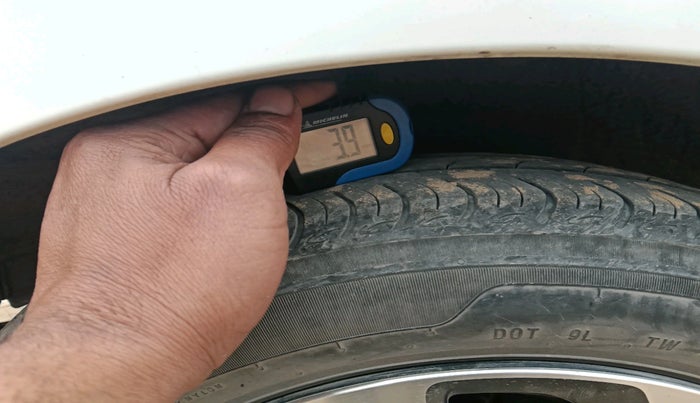 2022 Honda Amaze 1.2L I-VTEC VX CVT, Petrol, Automatic, 35,500 km, tyre