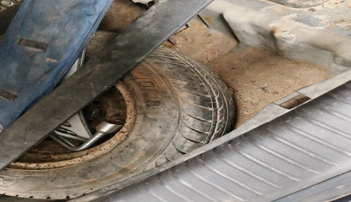 2011 Hyundai Santro Xing GLS, Petrol, Manual, 55,459 km, tyre