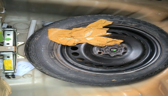 2015 Hyundai Grand i10 MAGNA 1.2 KAPPA VTVT, Petrol, Manual, 83,063 km, tyre