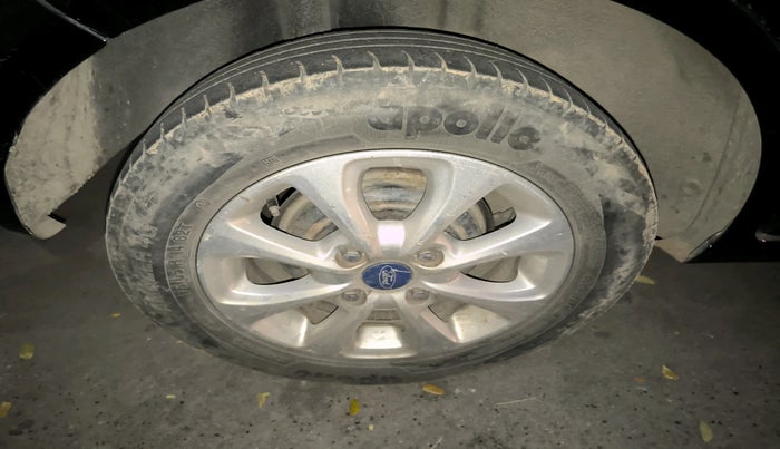 2012 Ford Figo ZXI 1.4 DIESEL, Diesel, Manual, 1,18,472 km, tyre