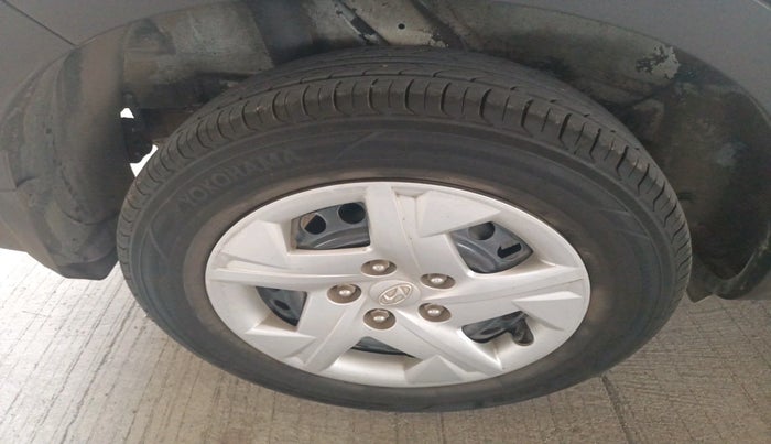 2019 Hyundai VENUE S 1.2, Petrol, Manual, 51,547 km, tyre