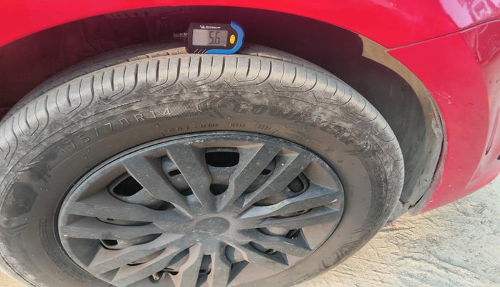 2019 Volkswagen Polo TRENDLINE 1.0L, Petrol, Manual, 74,755 km, tyre