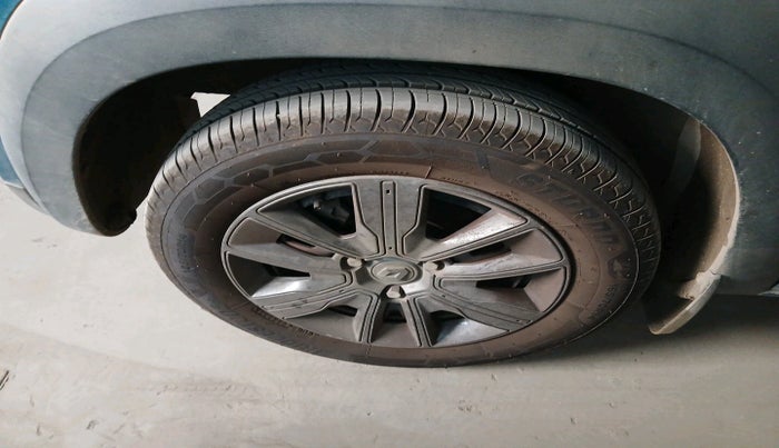 2021 Renault Kwid CLIMBER 1.0 (O), Petrol, Manual, 29,689 km, tyre