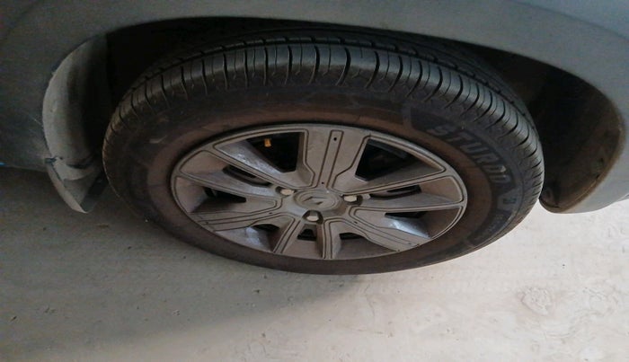 2021 Renault Kwid CLIMBER 1.0 (O), Petrol, Manual, 29,689 km, tyre