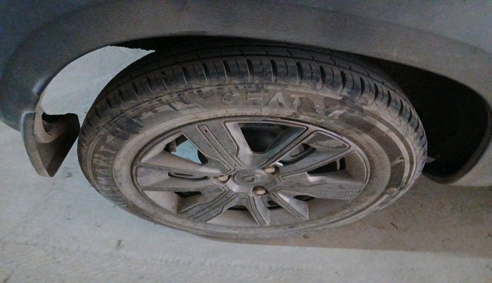 2021 Renault Kwid CLIMBER 1.0 (O), Petrol, Manual, 29,689 km, tyre