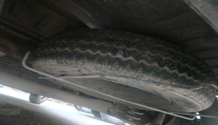 2019 Renault TRIBER RXL MT, Petrol, Manual, 71,752 km, tyre