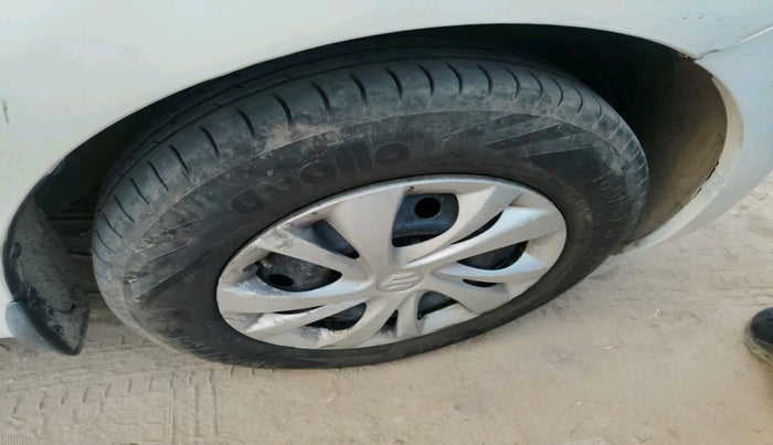 2020 Maruti Swift VXI, Petrol, Manual, 53,947 km, tyre