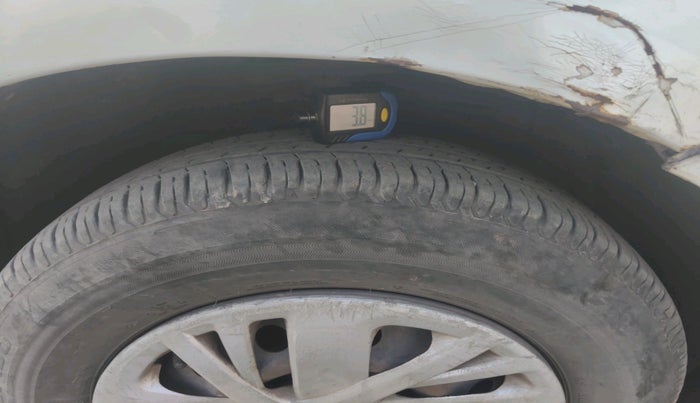 2015 Maruti Swift VXI, Petrol, Manual, 84,874 km, tyre