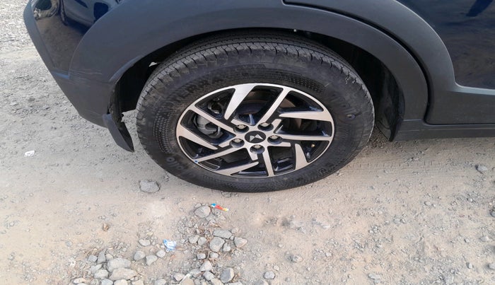 2025 Mahindra XUV 3XO AX5 1.5 Turbo Diesel, Diesel, Manual, 2,644 km, tyre