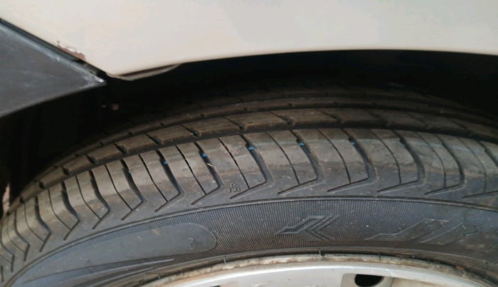 2014 Maruti Celerio LXI, Petrol, Manual, 35,885 km, tyre