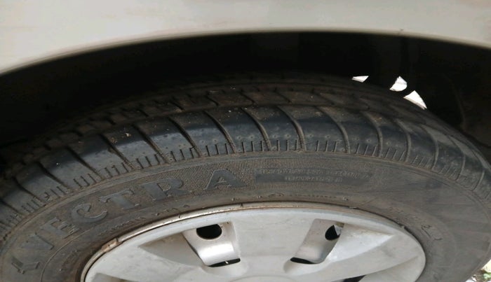 2014 Maruti Celerio LXI, Petrol, Manual, 35,885 km, tyre