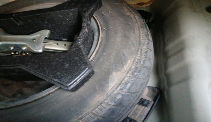 2014 Maruti Celerio LXI, Petrol, Manual, 35,885 km, tyre