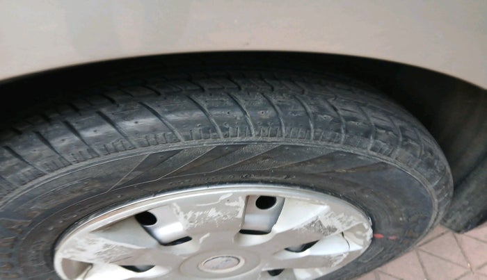 2014 Maruti Celerio LXI, Petrol, Manual, 35,885 km, tyre