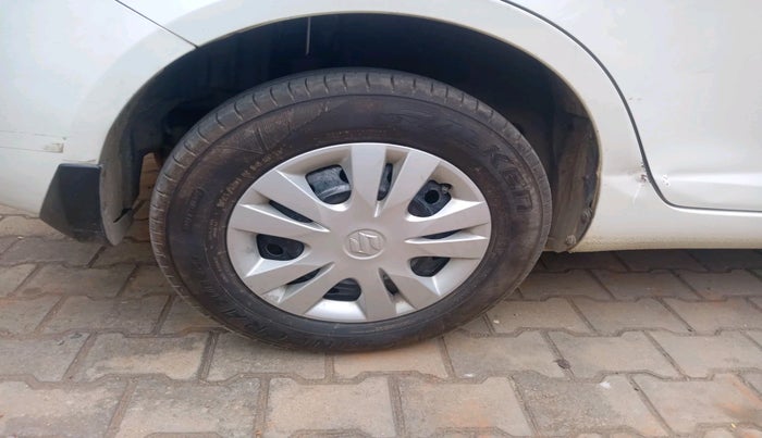 2012 Maruti Swift Dzire VXI, Petrol, Manual, 71,235 km, tyre