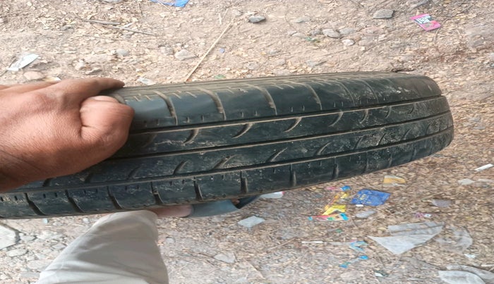 2019 Maruti Dzire VDI, Diesel, Manual, 1,30,281 km, tyre