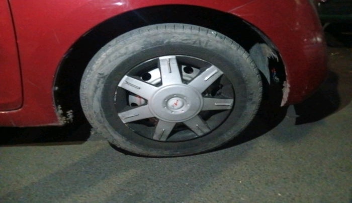 2015 Hyundai Eon ERA +, Petrol, Manual, 56,686 km, tyre