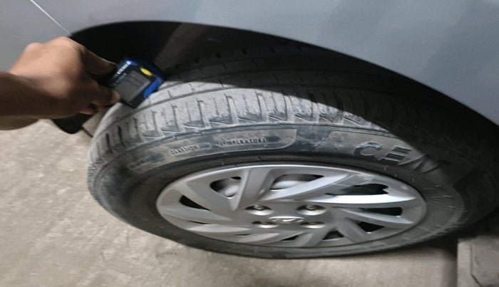 2021 Hyundai NEW SANTRO MAGNA, Petrol, Manual, 28,690 km, tyre