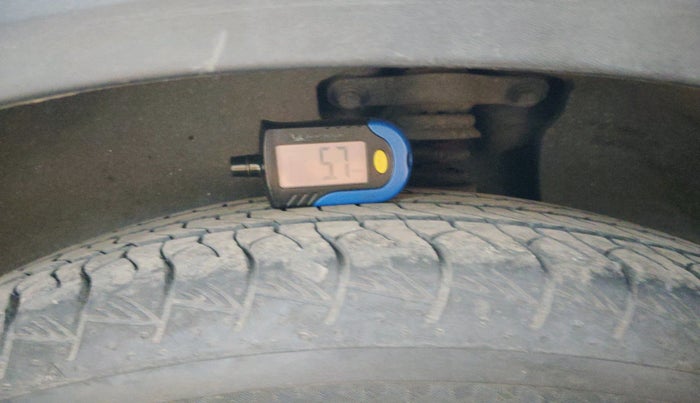 2018 Hyundai Creta SX AT 1.6 DIESEL, Diesel, Automatic, 1,33,193 km, tyre