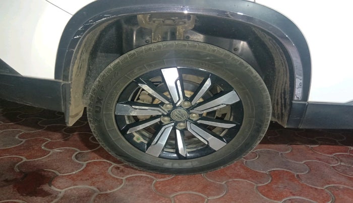 2019 MG HECTOR SHARP 2.0 DIESEL, Diesel, Manual, 79,920 km, tyre