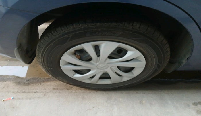 2018 Maruti Dzire VDI, Diesel, Manual, 1,40,056 km, tyre