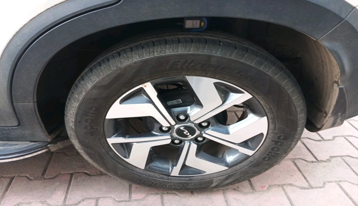 2023 KIA SONET HTX 1.5D IMT, Diesel, Manual, 12,743 km, tyre