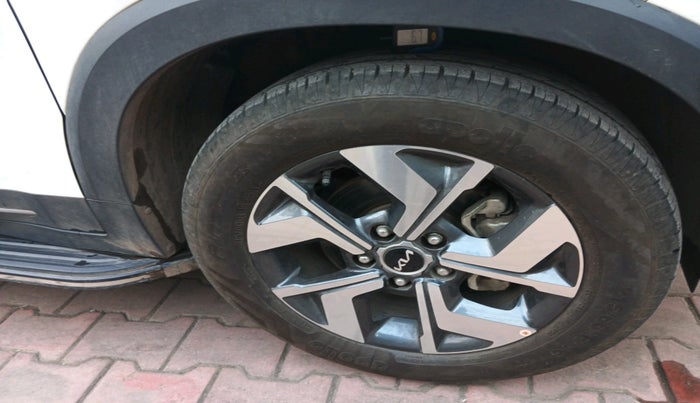 2023 KIA SONET HTX 1.5D IMT, Diesel, Manual, 12,743 km, tyre