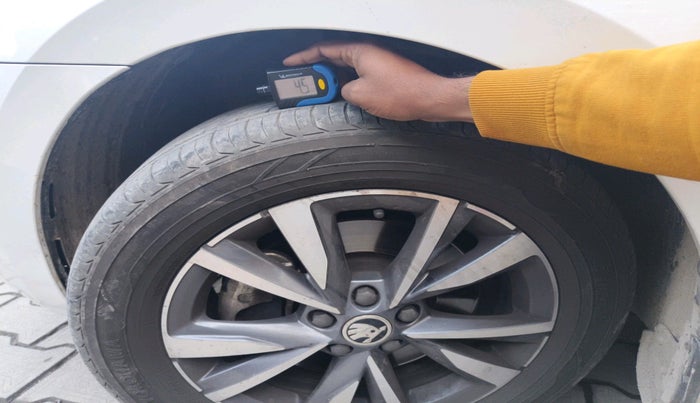 2024 Skoda SLAVIA STYLE 1.5L TSI DSG, Petrol, Automatic, 27,982 km, tyre