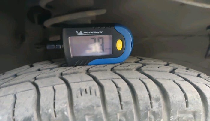 2013 Maruti Alto 800 LXI, Petrol, Manual, 29,916 km, tyre