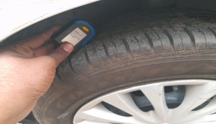 2016 Maruti Ciaz VXI+, Petrol, Manual, 1,35,568 km, tyre