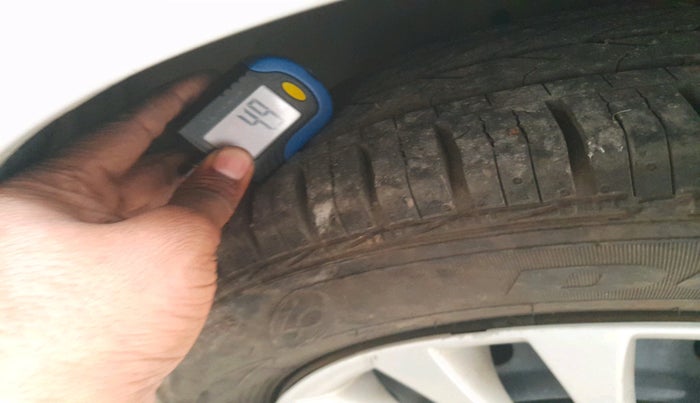 2016 Maruti Ciaz VXI+, Petrol, Manual, 1,35,568 km, tyre