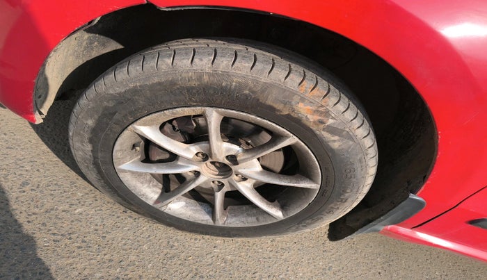 2011 Volkswagen Polo TRENDLINE 1.2L PETROL, Petrol, Manual, 1,56,471 km, tyre