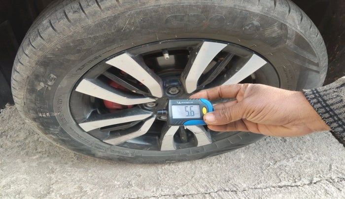 2017 Maruti Vitara Brezza VDI (O), Diesel, Manual, 1,25,252 km, tyre